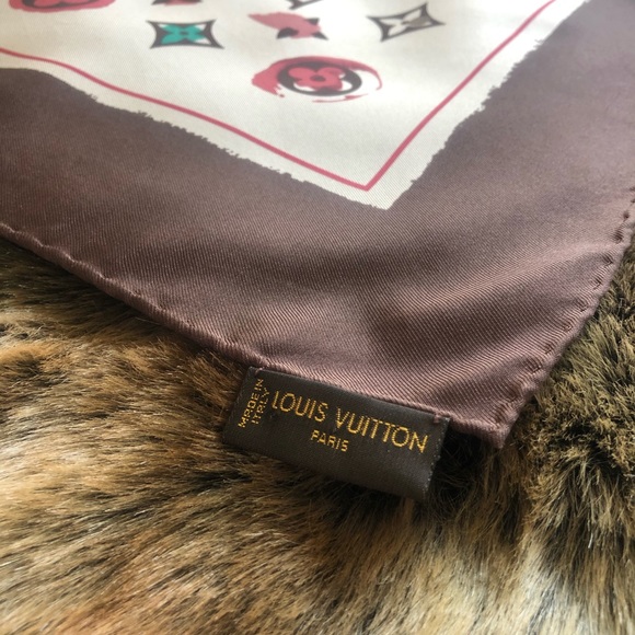 LOUIS VUITTON ABC MONOGRAM SQUARE - Picture 5 of 10